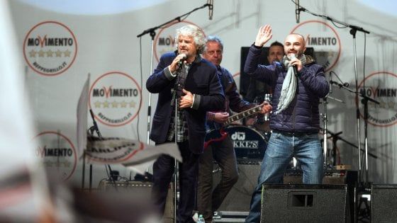Politico: "Grillo tra i personaggi che rovineranno il 2017". E il M5s sul blog ne va fiero