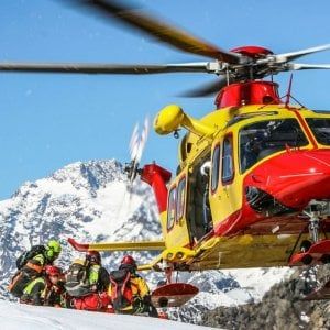 "Cari alpinisti abbiate pazienza: per adesso rinviate le grandi scalate"