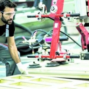 Lavoro, crescono gli occupati ma in otto casi su dieci sono a termine