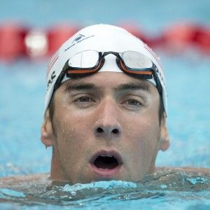 Nuoto, Phelps sospeso per sei mesi. Salter&agrave; i mondiali 2015