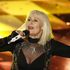 Raffaella Carrà 75 anni da icona, ma sempre con ironia 