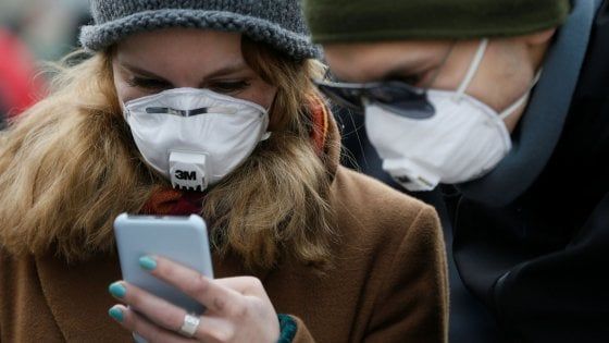 Coronavirus, Lopalco: le mascherine sono importanti "portarle sarà gesto di buona educazione"