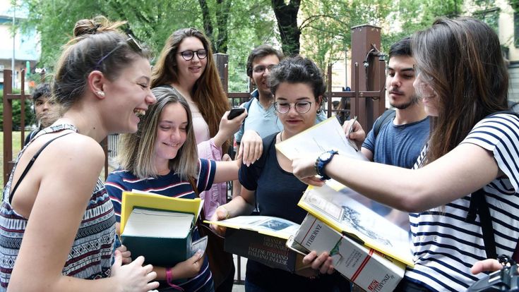 Liliana Segre e la Maturità antirazzista: “Quel tema un grido che batte l’indifferenza”