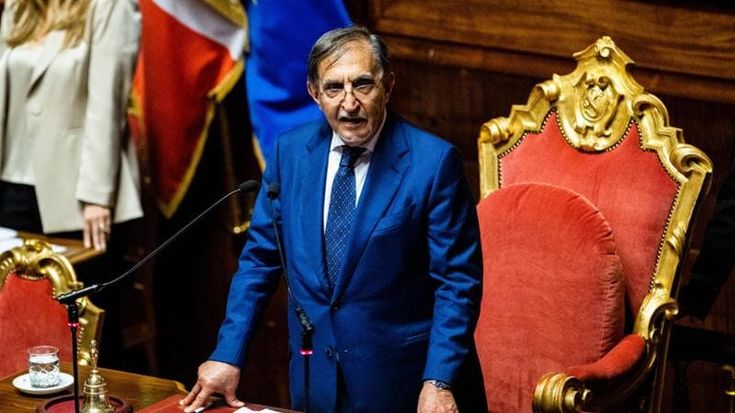 Dl lavoro, manca FI: maggioranza ko in commissione. Iv non dà sponda alla destra. La Russa: “Ritardo per un cocktail di compleanno”. Schlein: “Non stanno in piedi”