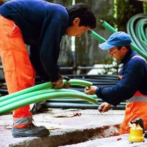 Banda Larga, Bassanini attacca la Telecom francese: "Open Fiber investitore di lungo termine, altri no"
