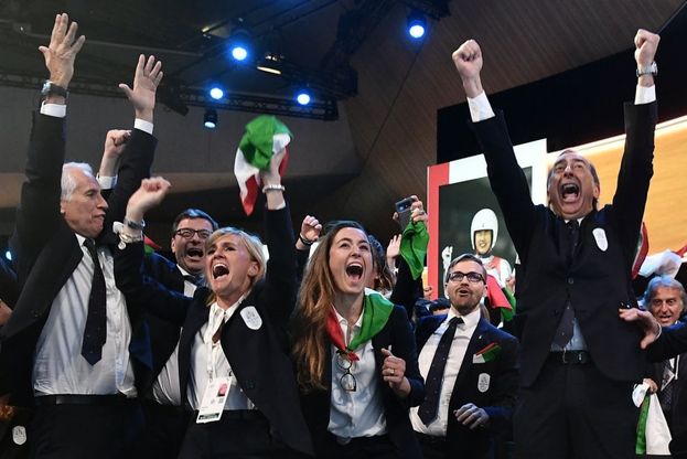 Olimpiadi 2026, a Losanna la festa azzurra per Milano e Cortina