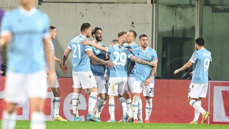Fiorentina-Lazio 0-3, il dopo Vlahovic inizia male per i viola: Milinkovic e Immobile trascinano i biancocelesti