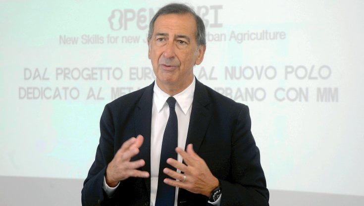 Comunali a Milano, scheda lenzuolo con 13 candidati. Due i nomi No Vax