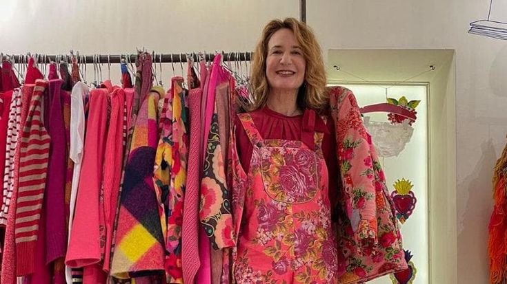 Nell’armadio di Uberta Zambeletti: in vendita più di 700 capi e scarpe che raccontano la sua vita