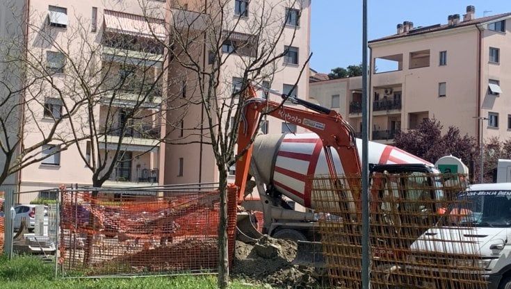 Antenna in via Passo della Cisa: ripresi i lavori dopo un mese di stop 