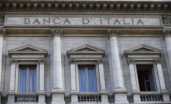Persi in un anno 65 mila posti di lavoro<br />ma Bankitalia intravede la "ripresina"
