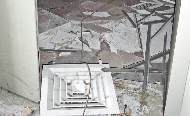 Bagnoli, raid dei vandali<br />nell'Acquario e nel Parco