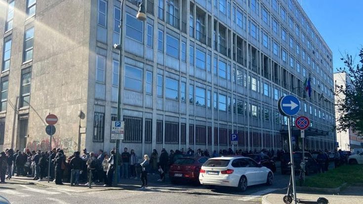 Due anni per avere un permesso di soggiorno: il Tar boccia la questura