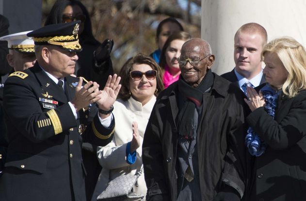 Il Veterans Day di Richard Overton: a 107 anni con Obama ad Arlington