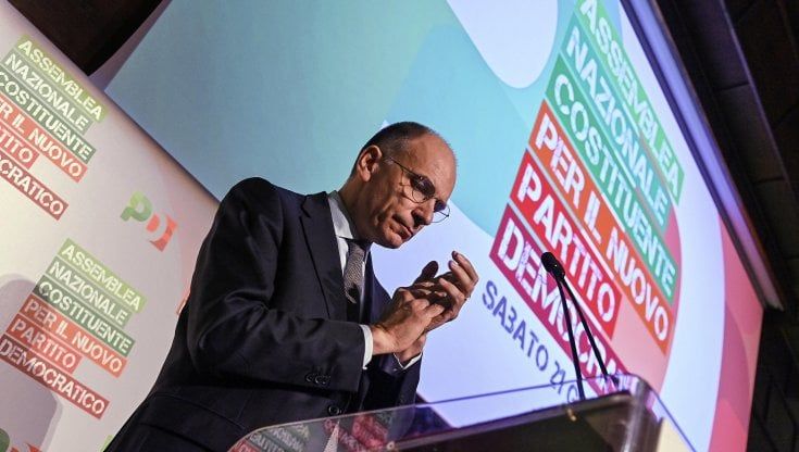 Assemblea Pd, approvati Manifesto e regole del congresso. L'addio di Letta: "Volevano distruggerci, hanno fallito"