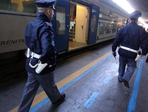 Distrutto dai vandali il treno Parma-La Spezia