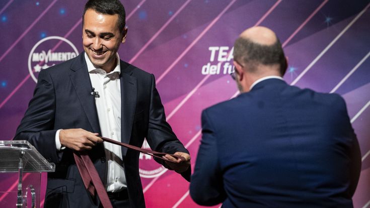 M5s, Di Maio l'ex Capo: la parabola di Giggino dal 30 per cento ad agnello sacrificale