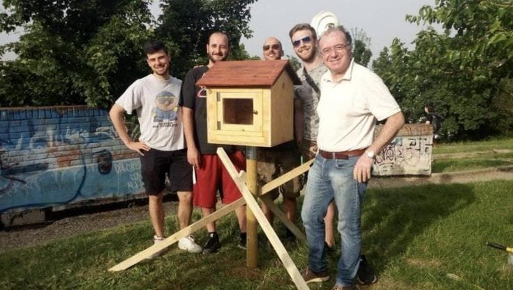 Amedeo Granelli, la storia del giovane volontario morto a 22 anni rivive col bookcrossing nel parco