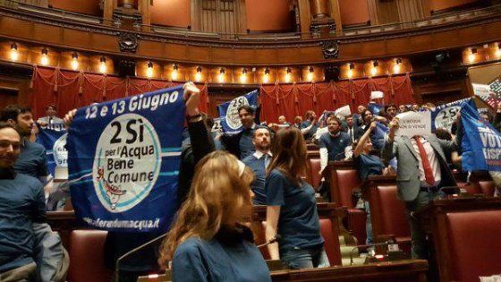 Ddl acqua, via libera alla Camera tra le proteste. Ora passa al Senato