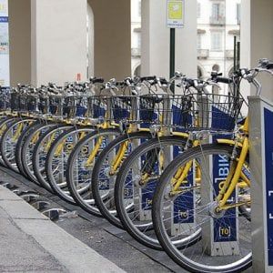 Torino, la crisi delle bici condivise tra imprese in fuga e rincari