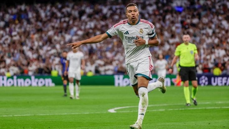 Inter in vena di regali, il Real Madrid non perdona. Mourinho vince 2-1
