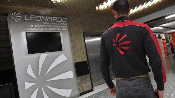Leonardo precipita in Borsa, non piace il cambio al vertice