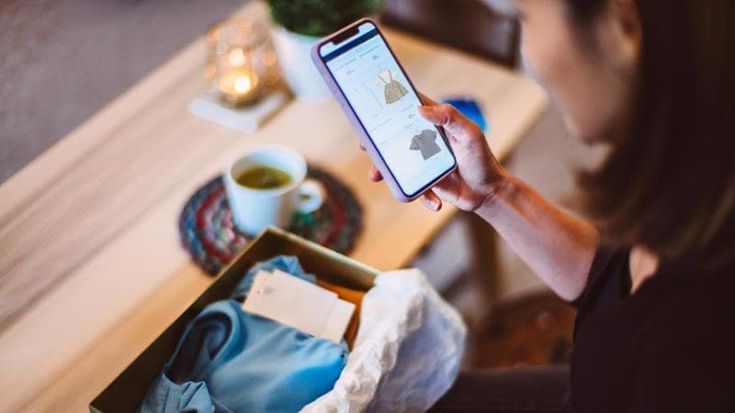 Cresce lo shopping online in Italia: elettronica e moda tra le categorie più popolari