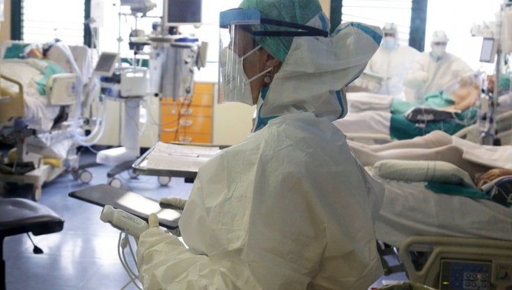 "Mia madre paziente fragile ancora in attesa di vaccino"