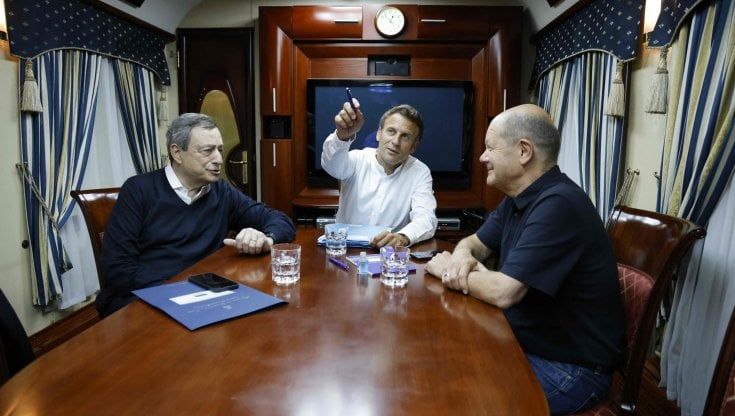 La fotostoria: i 17 mesi di Draghi, l’uomo solido che non tradisce emozioni