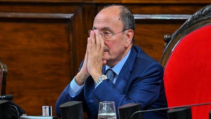 Schifani, il governatore don Abbondio che si è arreso al diktat di Fratelli d'Italia