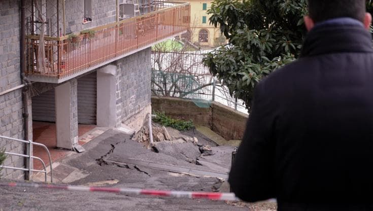 Genova, frane monitorate dal satellite: arriva il via libera da Roma
