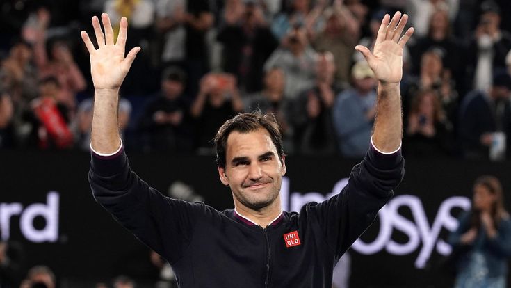 Federer baciato dal super tie-break. Il tifo per lui va oltre le bandiere