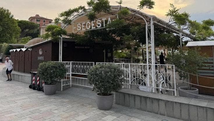 Bambina morta in piscina a Sestri Levante, indagati per omicidio colposo i titolari dei bagni