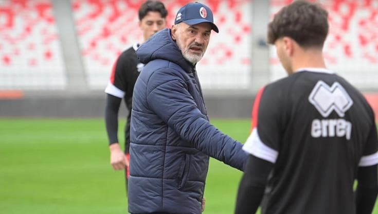 Il Bari di Vivarini debutta a Empoli. “Ho avuto poco tempo, ma partiamo da quanto c’è di positivo”