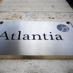 Atlantia (Autostrade), nuovo tonfo a Piazza Affari
