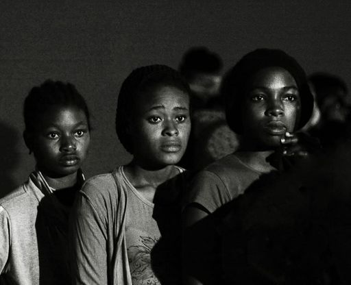 Migranti, dallo sbarco alla nuova vita: in mostra gli scatti della speranza