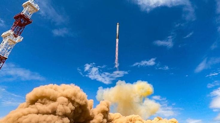 Satan, il nuovo missile di Putin: 15 testate nucleari e navetta con velocità ipersonica
