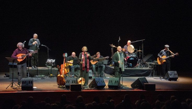 Nuova Compagnia di Canto Popolare: "Grazie a Eduardo da cinquant'anni siamo la voce di Napoli"