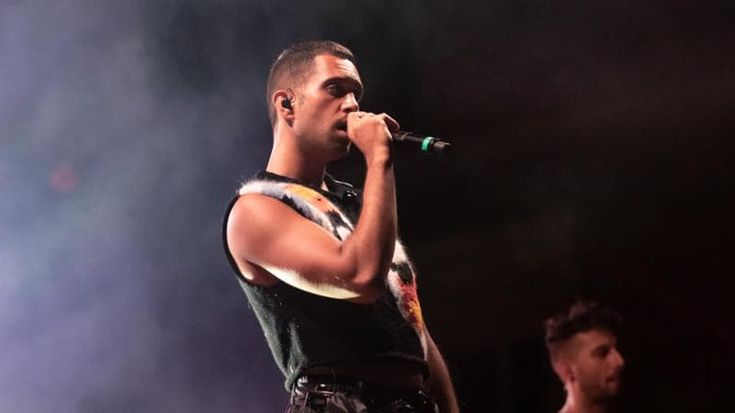 Mahmood testimone di un processo per stupro che coinvolge lo stilista Riccardo Tisci
