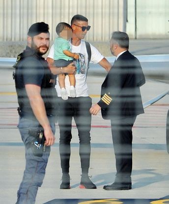 L'arrivo da star di Cristiano Ronaldo a Caselle