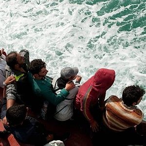 Pozzallo, arrivati in porto 276 profughi