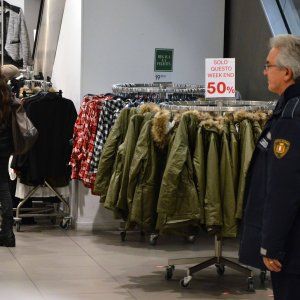 Frena l'inflazione di novembre: -0,4% mensile e +0,1% annuo