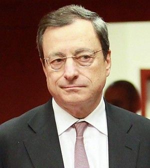Draghi: "La recessione &egrave; finita, ma la disoccupazione frena la ripresa"