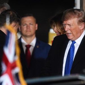 Trump minaccia Francia e Italia: "No alla digital tax o imporremo dazi al 100%"