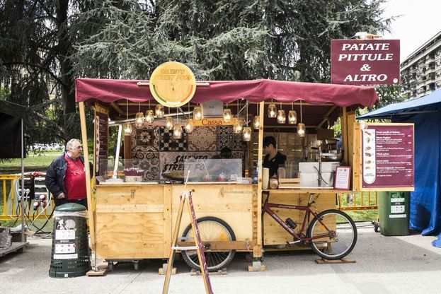 Dalle 'pittule' salentine al supplì romano: lo 'Street food truck festival' sbarca a Milano