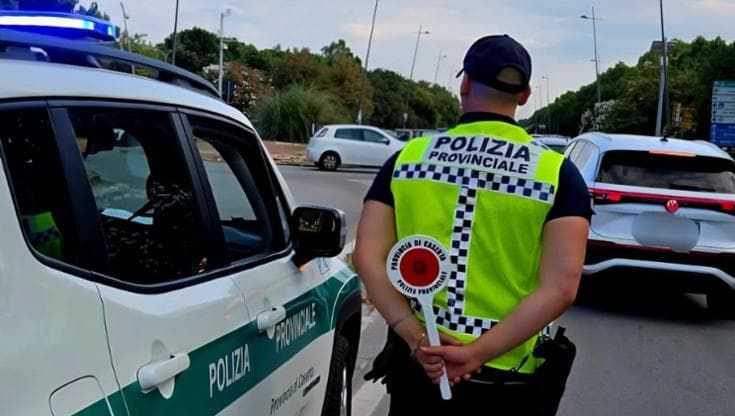 Aversa, rubano energia elettrica dalla scuola per oltre dieci anni: due denunciati