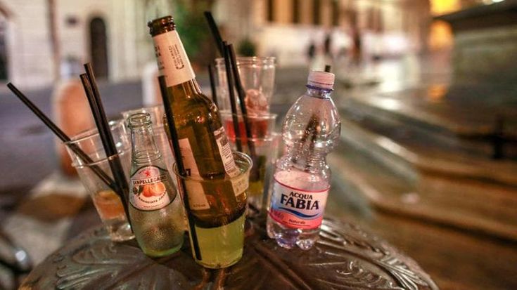 Alcolici da asporto, dalle 24 stop alla vendita fuori dal centro storico
