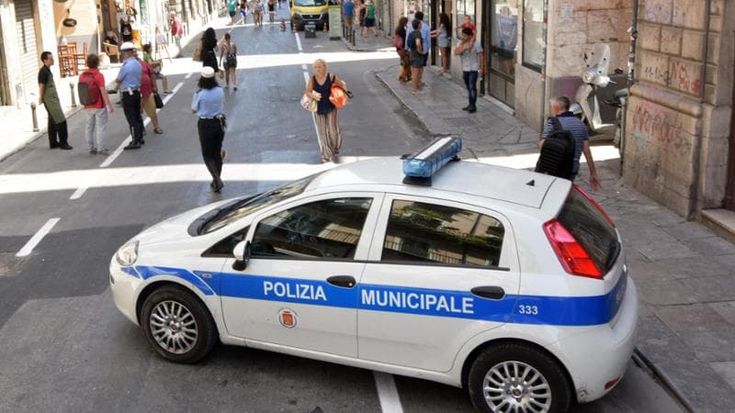 Straordinari bloccati, passo indietro di 160 vigili: a rischio movida e viabilità