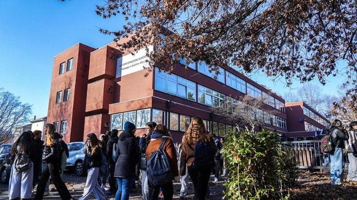 L’onda di affetto da Biella per Elsa:“Senza di te la classe non è la stessa”