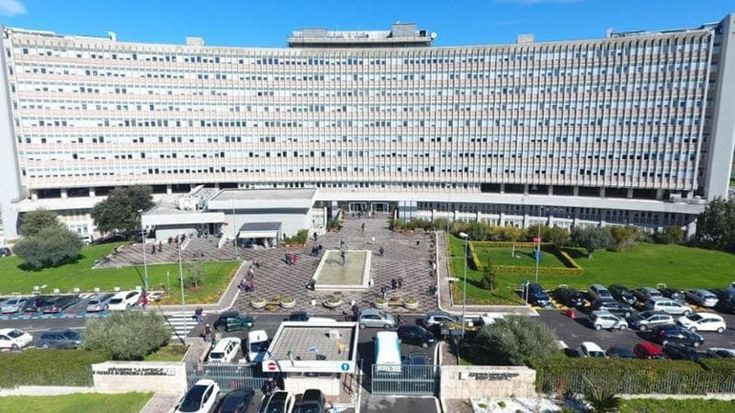 Il parcheggio dell’ospedale Sant’Andrea è la nuova base per il delivery della cocaina di Roma Nord